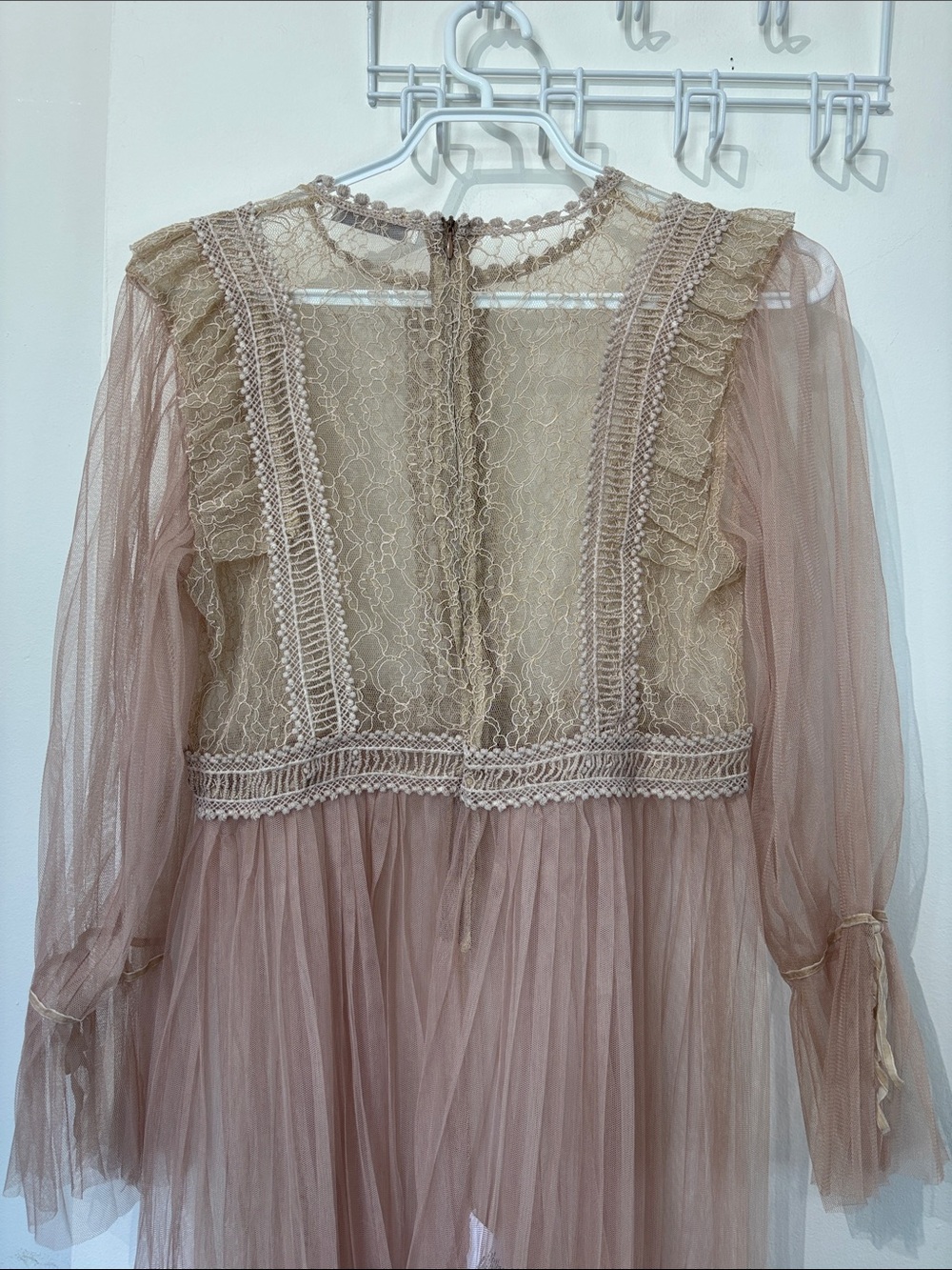 twik Lace & Tulle Formal Dress in Dusty Rose and Champagne - Picture 8 of 10